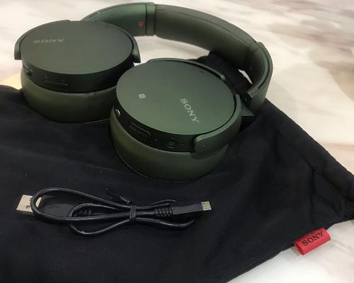 Sony950N1降噪耳机的卓越性能与功能（一款出色的降噪耳机，让你沉浸音乐世界的细节）